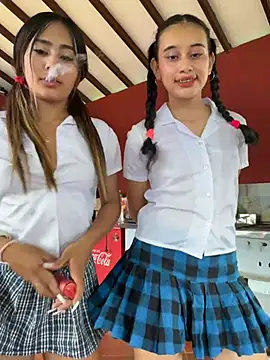 l0lita emi online show from January 31, 7:11 pm