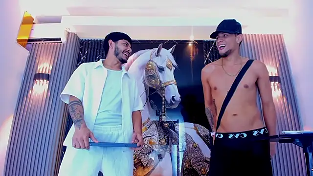 The Gods In Diamonds online show from February 4, 10:13 pm