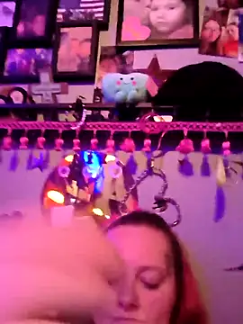 DisireAfterDark online show from February 19, 6:18 pm