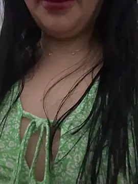 melissiaayzem online show from July 13, 6:30 pm