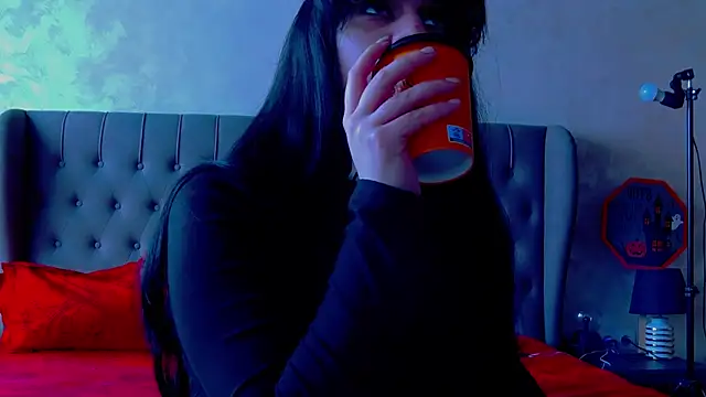 MaddyAllure online show from February 20, 6:37 am