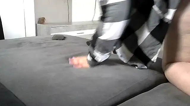 MinchenBienchen98 online show from April 20, 9:56 am