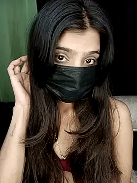 hotyjiyaaaa online show from February 8, 5:05 pm