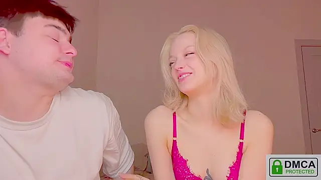 your molly mark  online show from April 5, 2:21 am