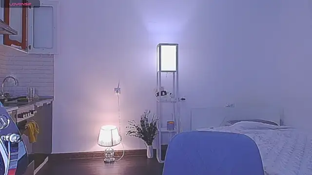 sailormoon666  online show from April 14, 2:00 am