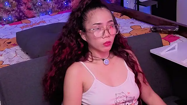 25sweetlilbunny online show from March 1, 5:07 am