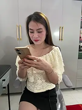 Llabi2k online show from March 23, 8:15 pm