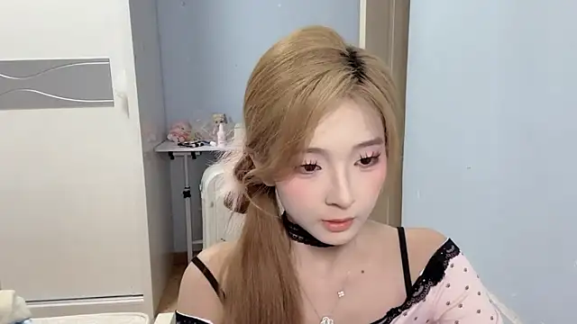 1X-NanNan online show from March 8, 12:31 pm