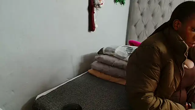 MelowD 2 online show from April 18, 5:48 pm