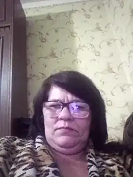 NysiOlsen online show from April 15, 7:25 pm