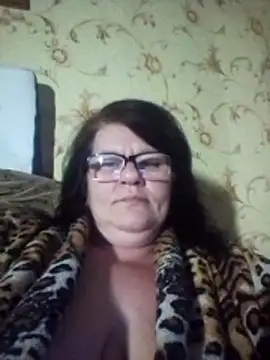 NysiOlsen online show from February 14, 8:44 pm