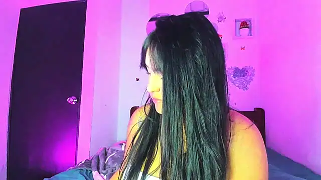 Penelopeflame18 online show from February 22, 1:28 am