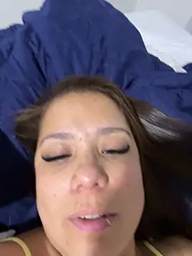 Pretty  Milf online show from April 5, 11:15 pm