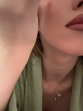 alexa-white online show from March 2, 7:15 am