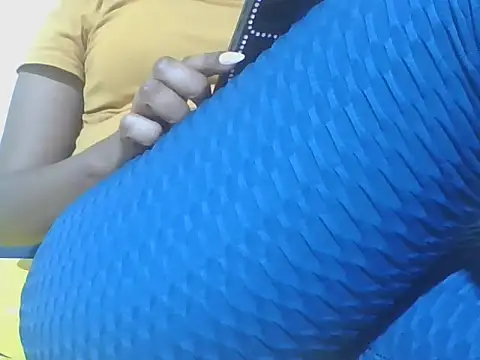 Littlemistress24 online show from April 3, 6:50 pm