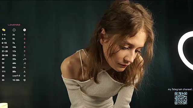 itsagainEmily online show from February 1, 8:02 am