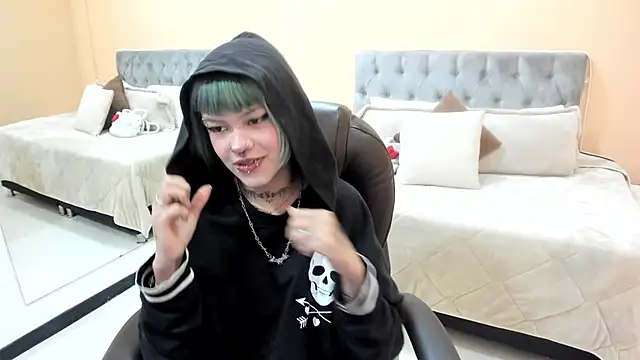 Bela Craxkerr online show from March 7, 1:18 pm