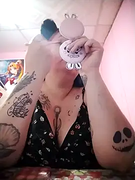 candydust online show from July 7, 3:09 am