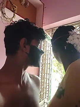 hotcopuleandsweet online show from June 21, 5:22 am
