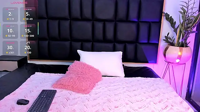 Emma collins01 online show from March 11, 2:16 am