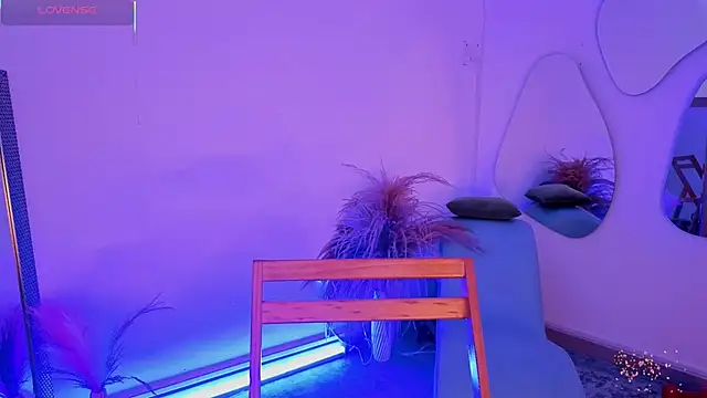 fransheskarossi online show from March 12, 12:41 pm