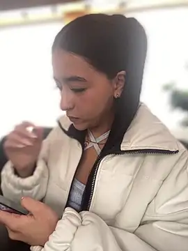 AuroraJohns Pink online show from February 14, 7:27 pm