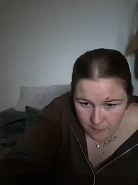 justsomeoneuknow online show from February 12, 11:06 pm