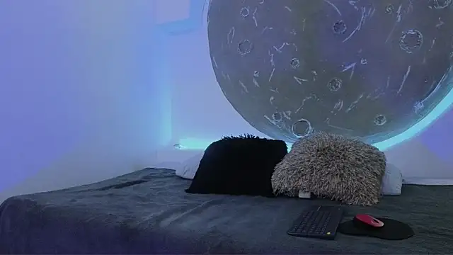 Tatiana bram  online show from February 12, 2:24 am