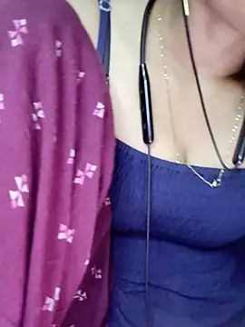 annugirl online show from February 3, 5:49 am