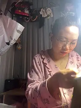 Lata-cute online show from February 27, 1:49 am