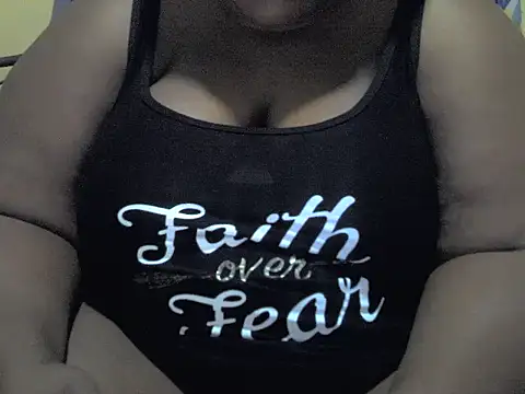 champers1234 online show from April 16, 8:19 pm