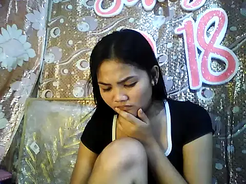 PinaySkinnyJust18 online show from February 19, 10:15 am