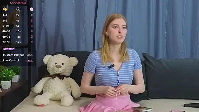 LanaRoxxy online show from March 19, 12:31 pm