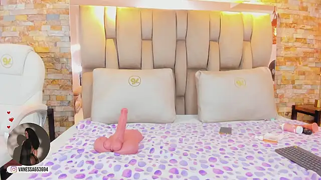 kendall grace online show from March 7, 11:50 am