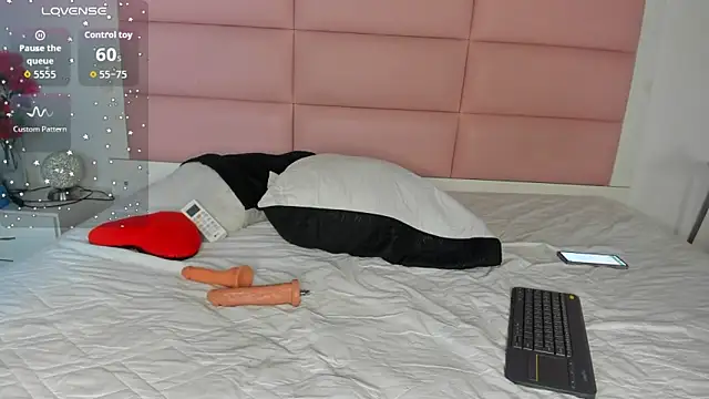 Catalinna 03 online show from March 28, 8:08 pm