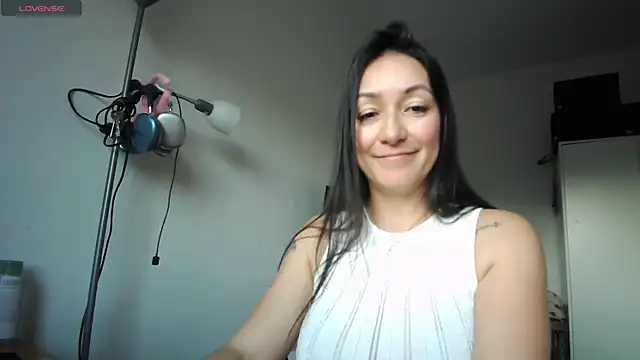 Yulian Milf online show from March 18, 5:29 pm