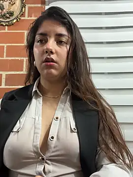 A-uroora online show from April 26, 9:07 am