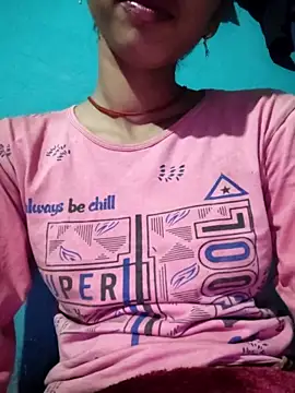 Juli cut online show from February 13, 3:13 pm