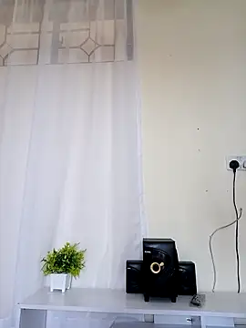 Silk Hennessy online show from February 20, 10:28 am