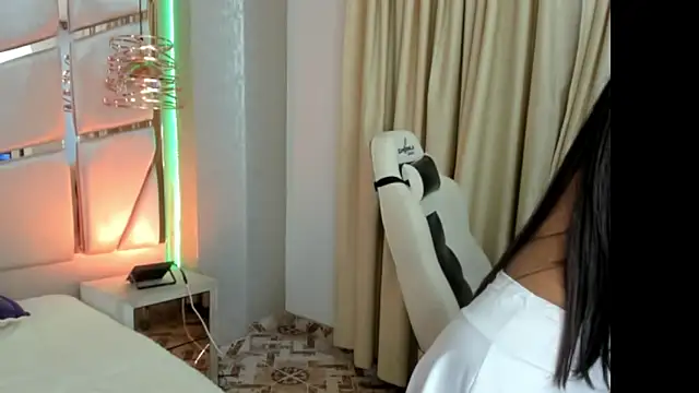 francis 20 online show from February 20, 1:01 pm