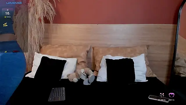 scarlett25   online show from February 22, 3:02 pm