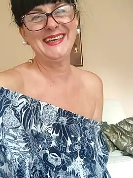 AliceSwan57 online show from July 18, 3:58 pm