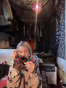 bambibabyy online show from March 4, 5:41 pm