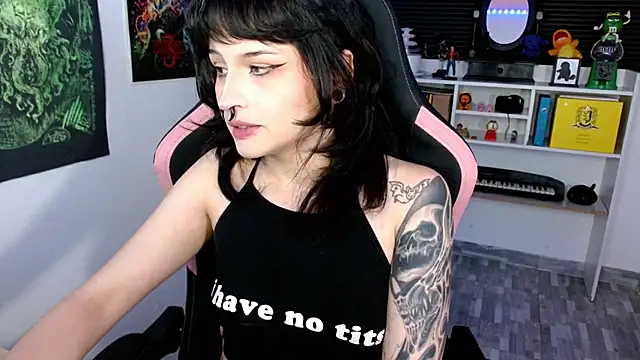 neena nyx  online show from July 2, 1:05 am