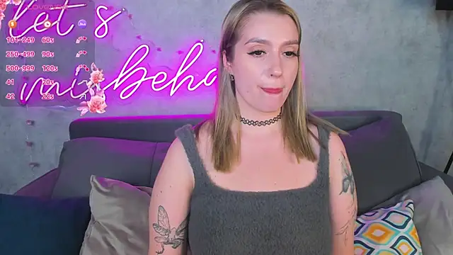 Viickie Nelsson online show from April 4, 1:54 pm