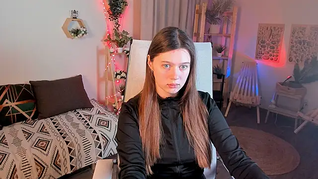 Snapshot of CelestineMauriac chatting on February 12, 3:25 pm CelestineMauriac online show from February 12, 3:25 pm