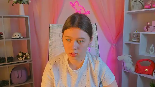 Snapshot of CelestineMauriac chatting on February 24, 2:49 pm CelestineMauriac online show from February 24, 2:49 pm