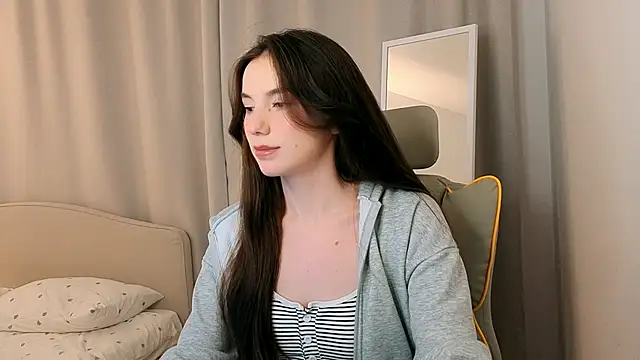 ssandralovin online show from February 17, 7:57 pm