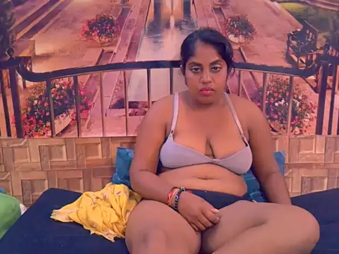 IndianDiva27 online show from February 3, 6:22 am