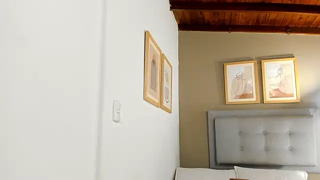 SalomeStorm  online show from April 5, 3:55 pm